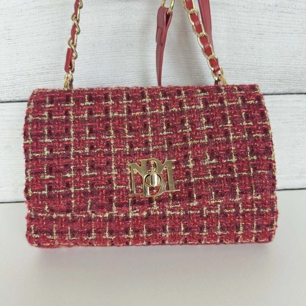 Badgley Mischka Woven Tweed‎ Messenger Bag Gold Red Coquette Pearls Chain
